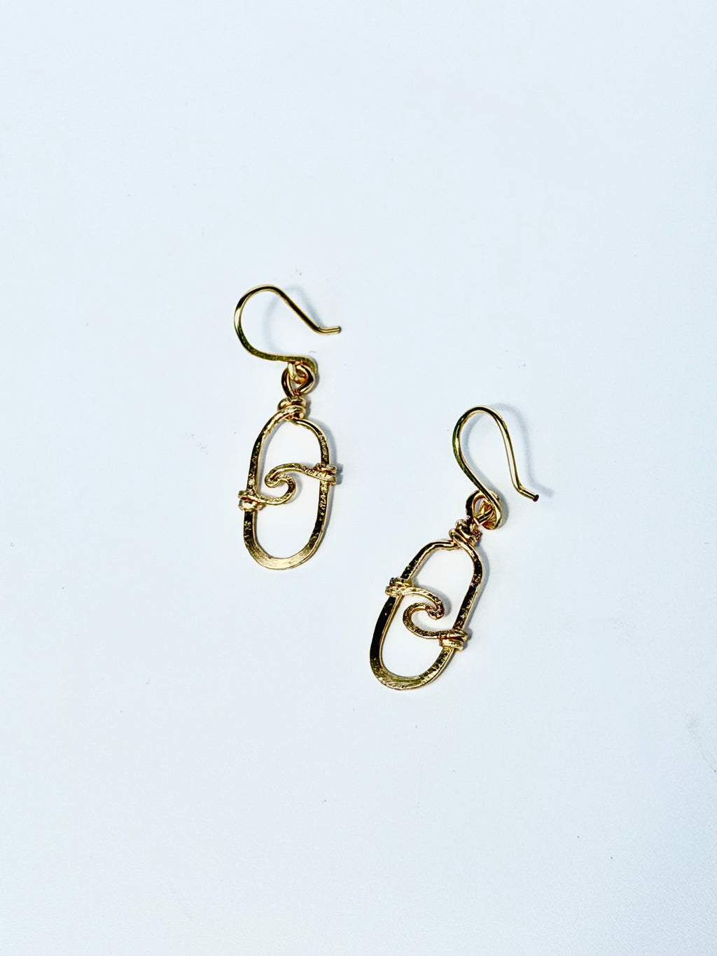 Wind+Waves Earrings (Oval)