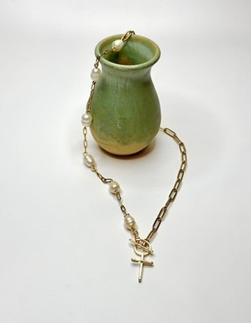 Pearl toggle cross necklace