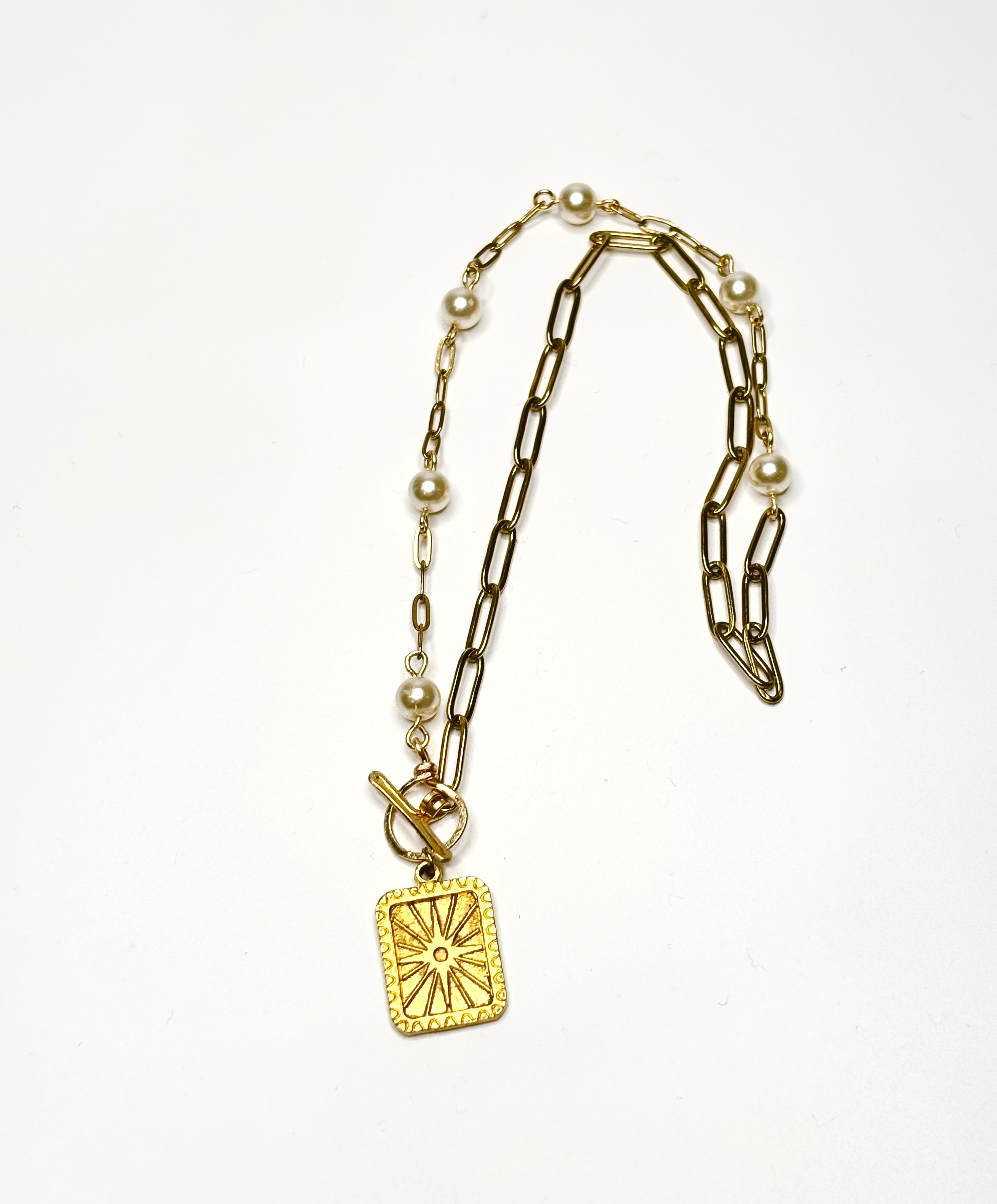 Sunbeam Pearl and Toggle Necklace